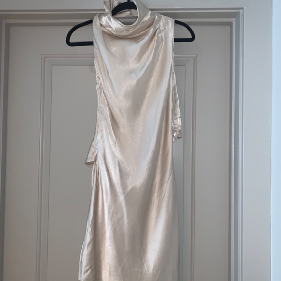 DISSH SATIN MINI DRESS FOR BRIDAL EVENTS - Picture 6 of 8